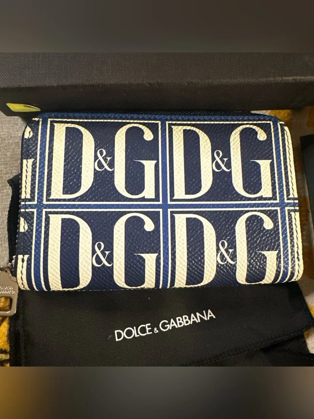 Dolce & Gabbana Navy Calfskin Leather DG Logo Zip Dauphine Wallet NWT